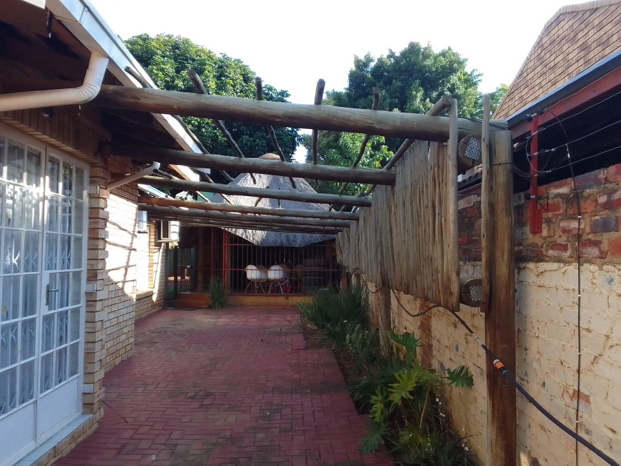 3 Bedroom Property for Sale in Geelhoutpark North West